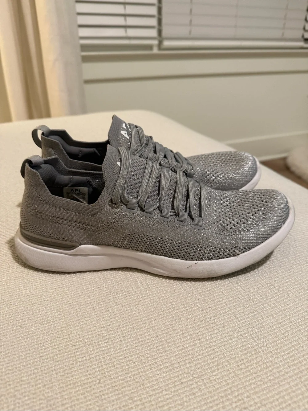 APL Techloom Breeze Sneakers - Silver/ Gray